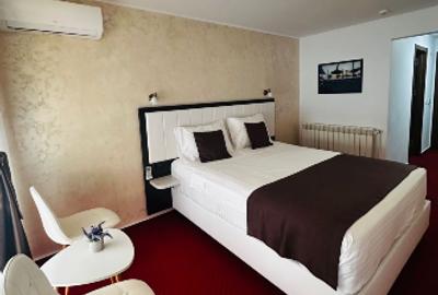 Spațiu comercial, de 425 mp, în Central - 15