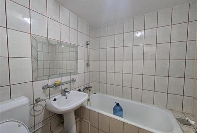 Apartament cu 4 camere decomandat în Turda - 11