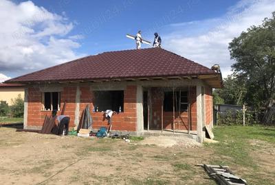 Casă cu 5 camere în Șivița - 3