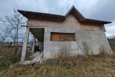Casă cu 4 camere cu Teren 350 Mp în Măgura - 6