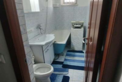 Inchiriez apartament cu 2 camere in Roman - 2