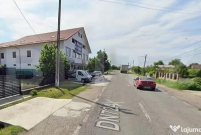 Spațiu comercial, de 970 mp, în Central - 3