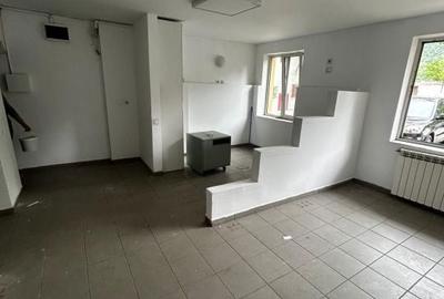 Spațiu comercial, de 100 mp, în Săsar - 1
