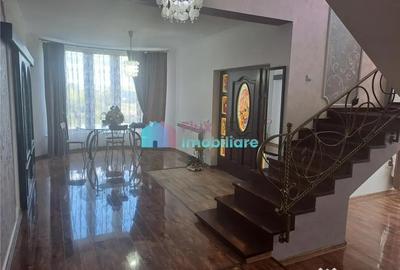 Casă cu 5 camere cu Teren 1600 Mp în Moara - 17