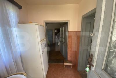 Casa de vanzare cu teren in suprafata de 3000 mp in comuna C - 3