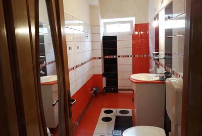 Apartament cu 3 camere decomandat în Central - 6