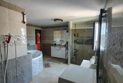 Casă cu Teren 600 Mp în Central - 4