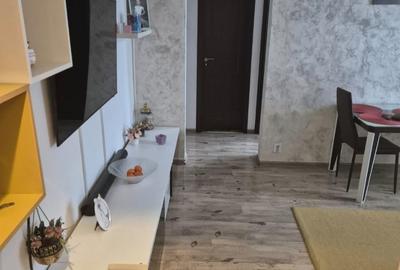 Apartament cu 3 camere circular, mobilat în Rahova