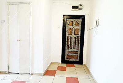 Apartament cu 3 camere semidecomandat în Micro 16 - 7