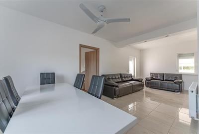 Noua vila cu:terasa,curte si gradina asezonata,garaj2X,cadru armonios, Sanpetru, - 30