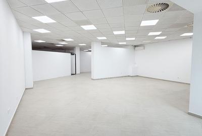 Spațiu comercial, de 150 mp, în Central - 12
