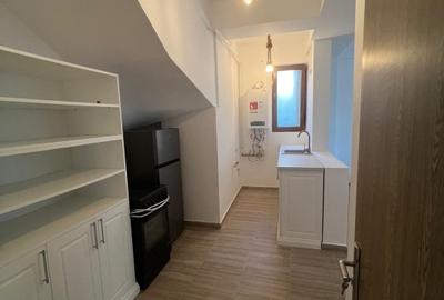 Apartament cu 3 camere decomandat în Obor - 2