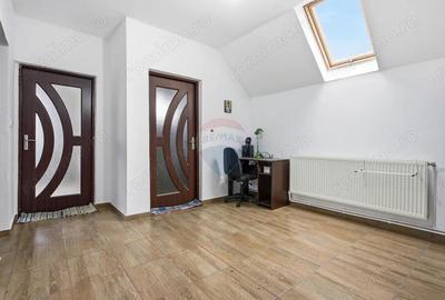 Casa / Vila cu 6 camere de vanzare I Podul Iloaiei I Comision 0% - 6