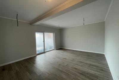 Duplex-4 camere-pozitie excelenta-la asfalt-Remetea Mare - 3