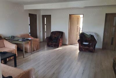 Casa 6 camere in Valu lui Traian , strada Bucuresti - 9