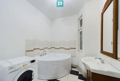 Apartament cu 3 camere Ultracentral - 1