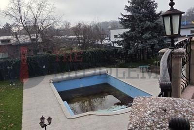 Casă individuală cu 12 camere cu Canalizare în Ferme - 50