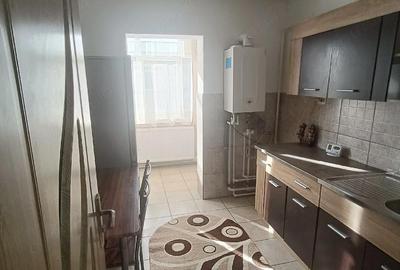 Apartament cu 2 camere decomandat în Central - 3