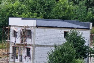 Casă cu 4 camere în Central - 10