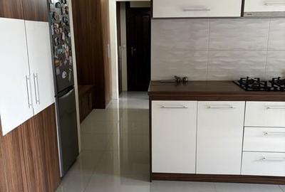 Apartament cu 3 camere în Rogerius