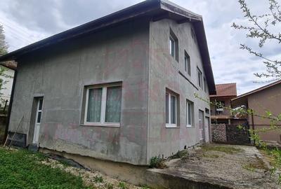 Casă cu 4 camere decomandat cu Teren 563 Mp în Rusca - 8