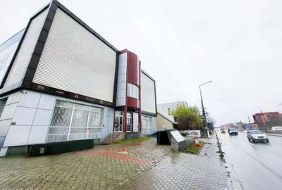 Spațiu comercial, de 1,806 mp, în Central - 3