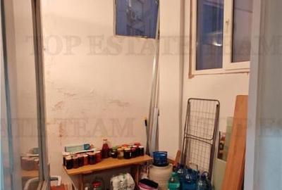 Apartament cu 3 camere decomandat în Calea Călărașilor