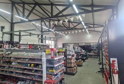 Spațiu comercial, de 260 mp, în Central - 6