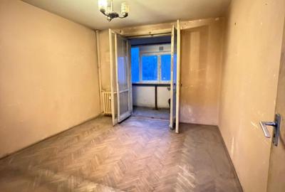 Apartament cu 3 camere decomandat în Titan - 1