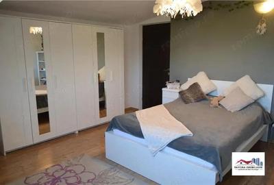 Casa Spatioasa de Vanzare Zona Semicentrala - 11