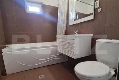 Apartament de vanzare, cu o camera decomandata, 84 mp, zona - 2