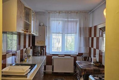 Apartament cu 2 camere semidecomandat în Calea București - 3