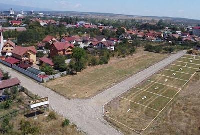 Teren Construcții intravilan de 600 mp, în Șișești - 3