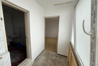 Apartament 2 camere etajul 4 cu POD SPITAL JUDETEAN TL - 3