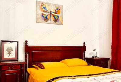 Apartament cu 5 camere decomandat în Central