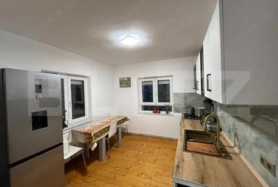 Casă cu 5 camere cu Teren 300 Mp în Central - 2