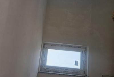 Casă cu 4 camere în Central - 1