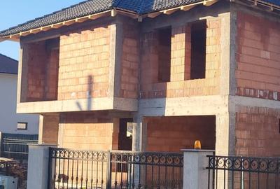 Casă individuala modernă cu 6 camere, garaj, pivniță si teren generos 650 mp - 9