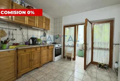 Apartament cu 2 camere decomandate, Plopilor, Etaj 1!