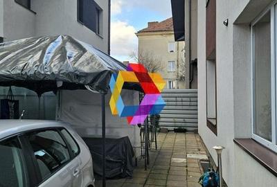 Oportunitate - Apartament cu trei camere in vila, zona Tractorul 70 mp - 24