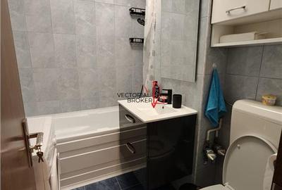 Garsonieră semidecomandată, mobilată în Titan - 3