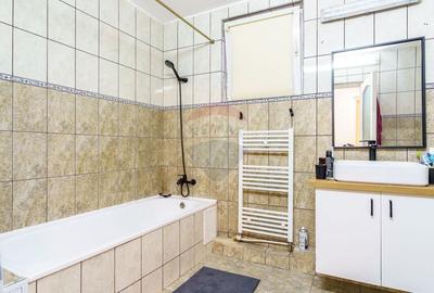 Casă individuală cu 13 camere cu Garaj în Mărăști - 17