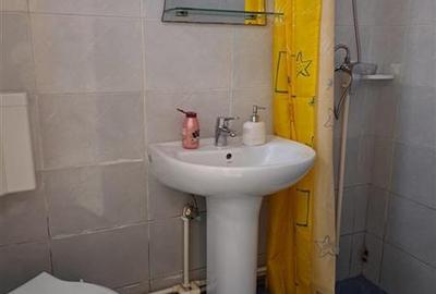 Casă individuală cu 6 camere cu Teren 200 Mp în Central - 11