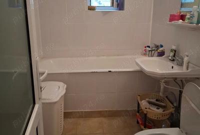 Vand apartament 2 camere, decomandat , - 3