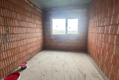 Duplex cu 3 camere cu Teren 290 Mp în Urseni - 5