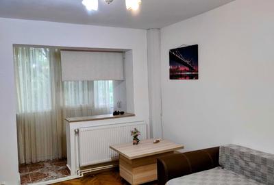 Apartament cu 2 camere decomandat în Central - 2
