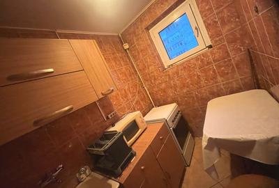 Apartament 2 camere, 45 mp, decomandat, balcon, metrou, 1 Decembrie 1918 - 5