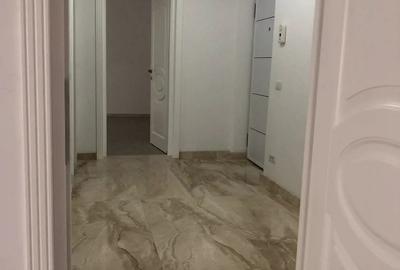 Inchiriez apartament 2 camere pretabil spatiu - 1