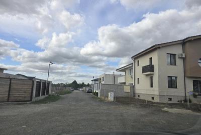 Teren de 365 mp, în Km 5