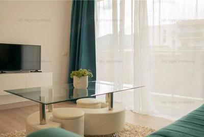 Apartament cu 2 camere decomandat, mobilat în Central